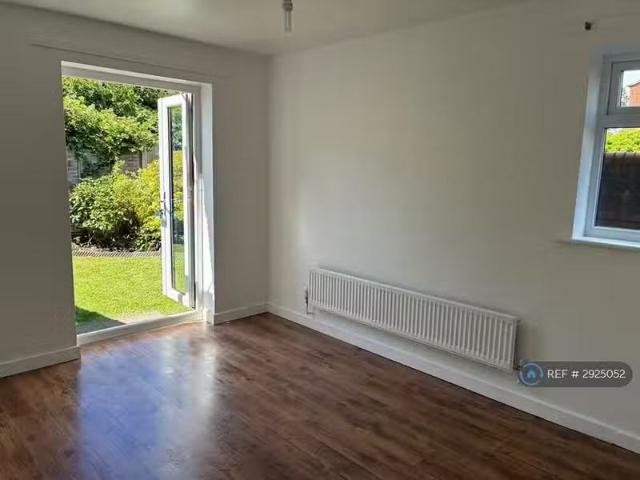 House for rent in Kettlebrook, Staffordshire