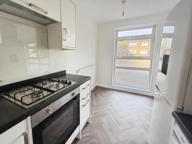 Flat for rent in Cat Hill