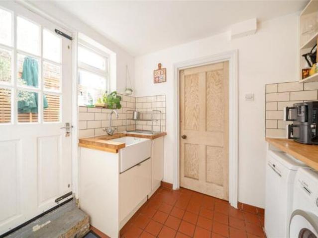 Flat for rent in Clapton Park, Greater London