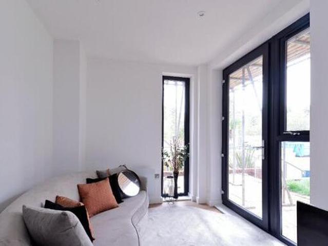 House for rent in Fole, Surrey