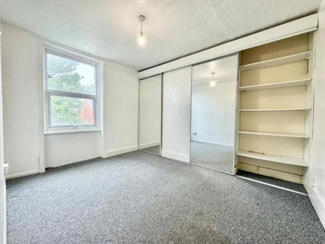 Flat for rent in Cliftonville West, Acol