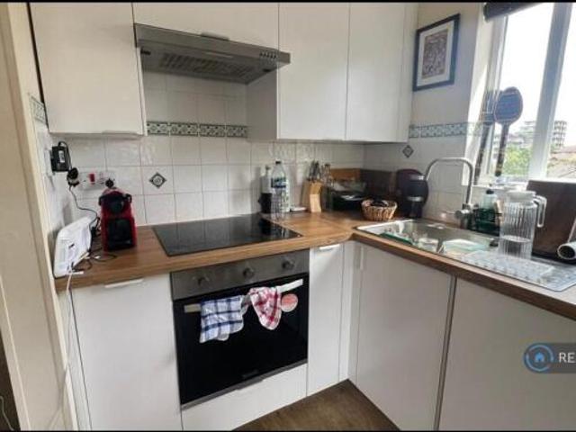 Flat for rent in Cat Hill