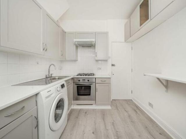 Flat for rent in Chiswick, Greater London