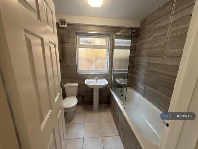 Flat for rent in Cat Hill