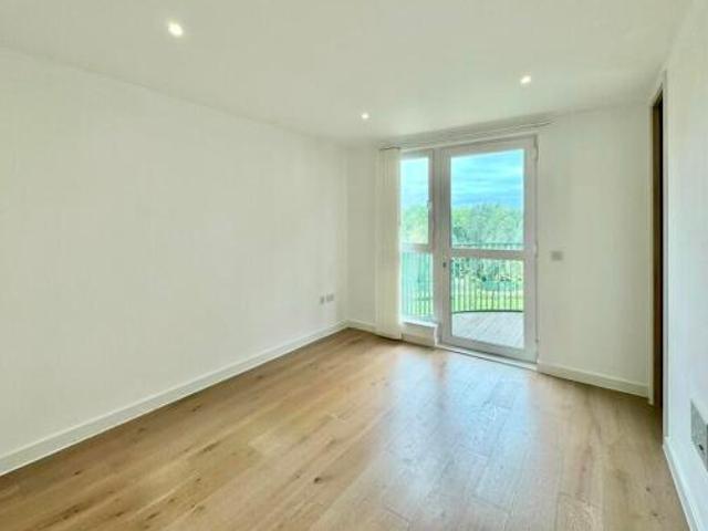 Flat for rent in Cat Hill