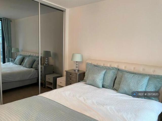 Flat for rent in Cat Hill