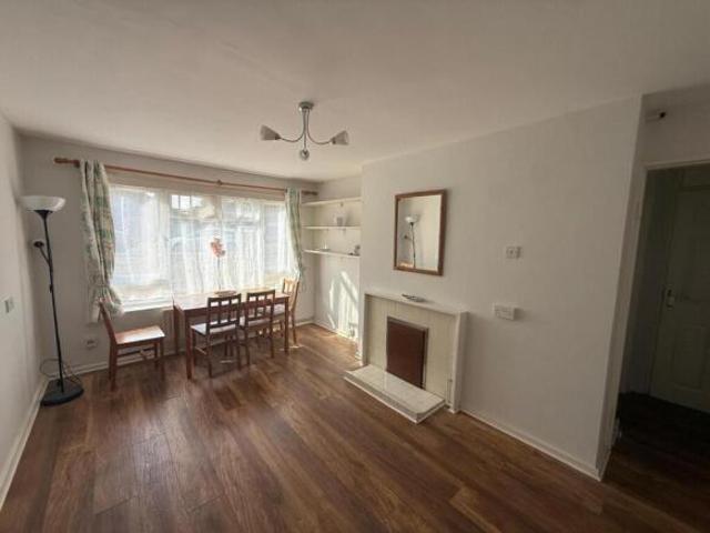 Flat for rent in Cockfosters, Greater London