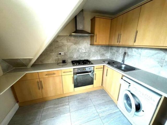 Flat for rent in London Borough of Ealing, Greenford