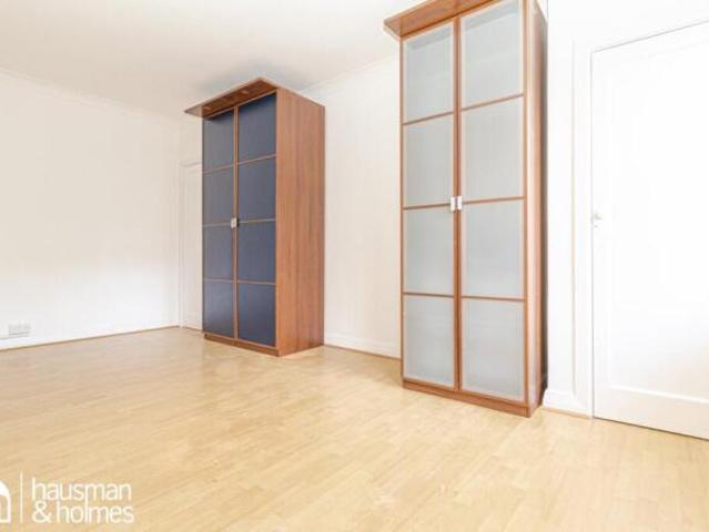 Flat for rent in Hampstead, Greater London