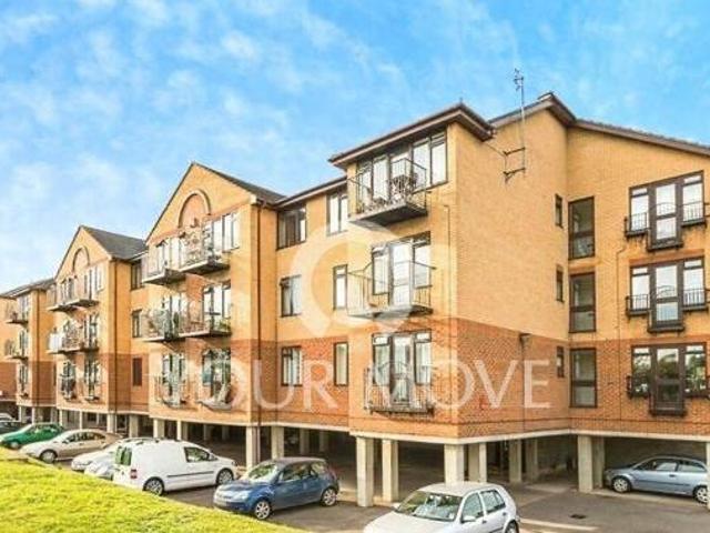 House for rent in Swanscombe and Greenhithe, Monks Orchard