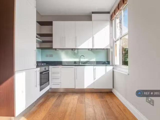 House for rent in Shacklewell, Greater London