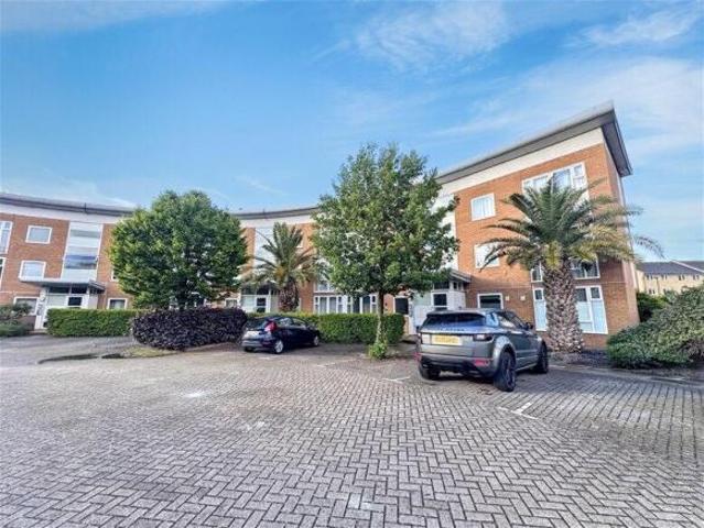 Flat for rent in North Woolwich, Greater London