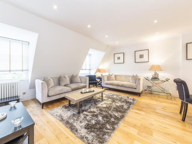 Flat for rent in Mayfair