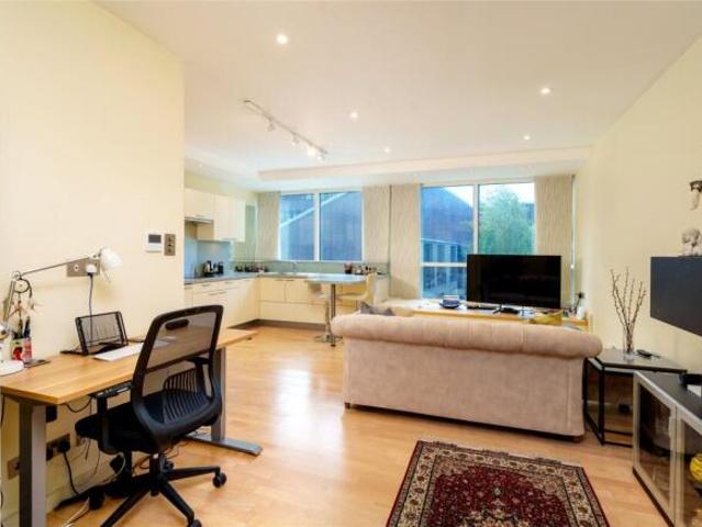 Flat for rent in Westminster, Greater London
