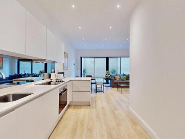 Flat for rent in Ealing, Greater London