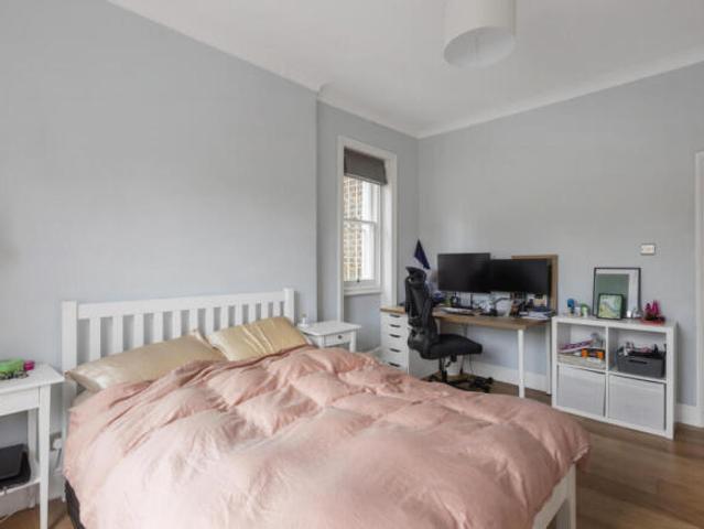 Flat for rent in Cat Hill