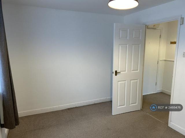 Flat for rent in Hackbridge
