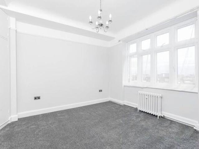 Flat for rent in Cat Hill