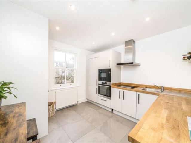 Flat for rent in Fulham, Greater London