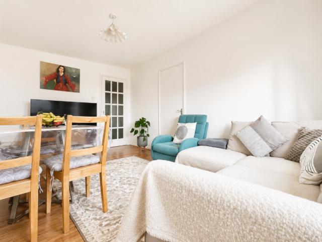 Flat for rent in Southall, Greater London