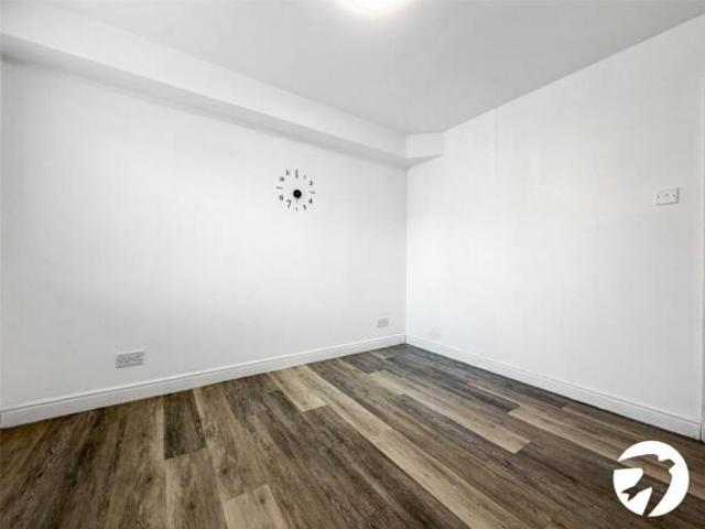 Flat for rent in Cat Hill