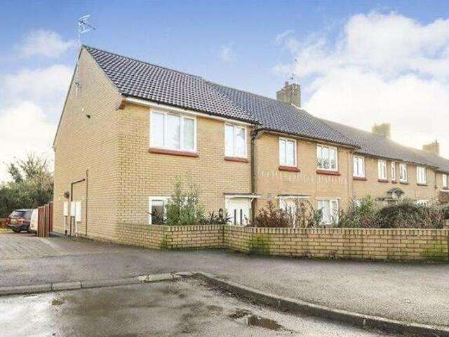 House for rent in Five Acres, Hertfordshire
