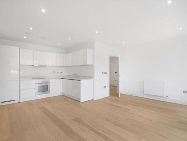 Flat for rent in Cat Hill