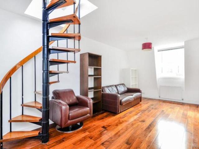 Flat for rent in Cat Hill