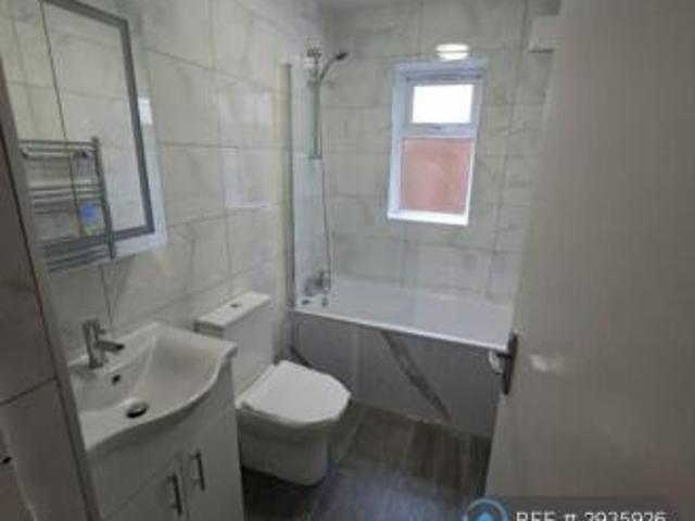 Flat for rent in Cat Hill