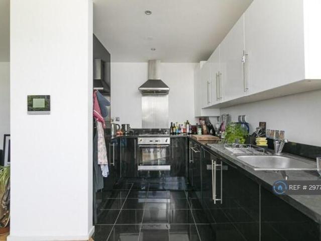 Flat for rent in Cat Hill