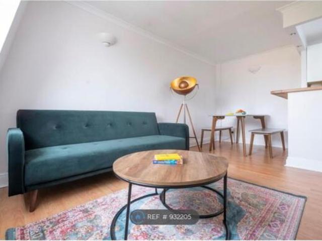 Flat for rent in Cat Hill