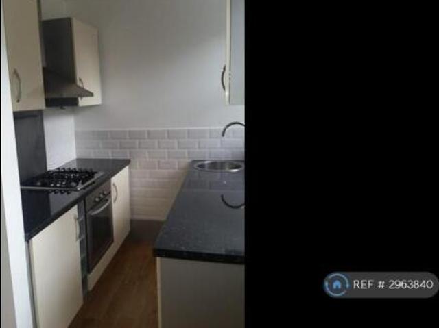 Flat for rent in Cat Hill