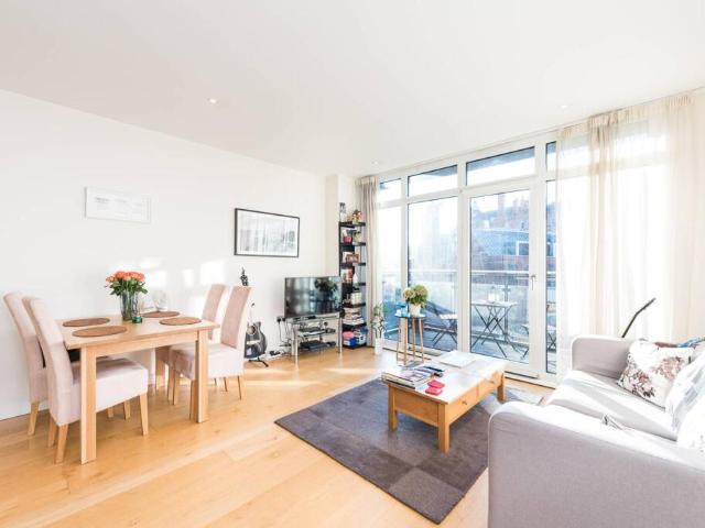 Flat for rent in Belgravia