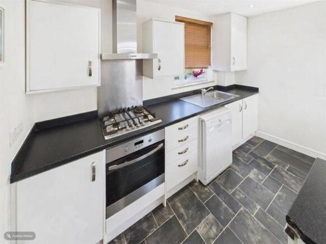 Flat for rent in London Borough of Barnet, Greater London