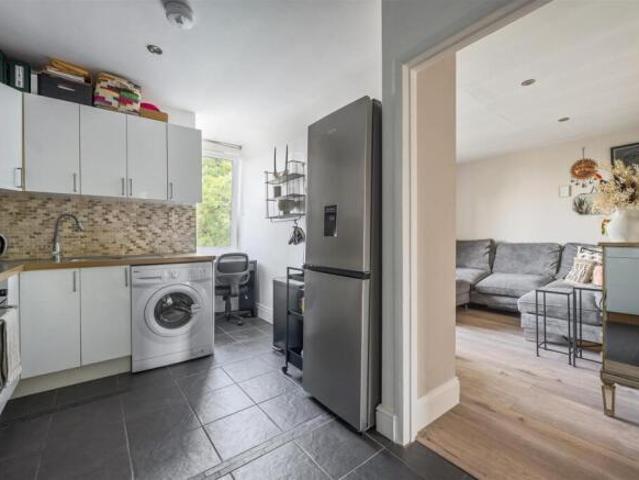 Flat for rent in Wanstead, Greater London