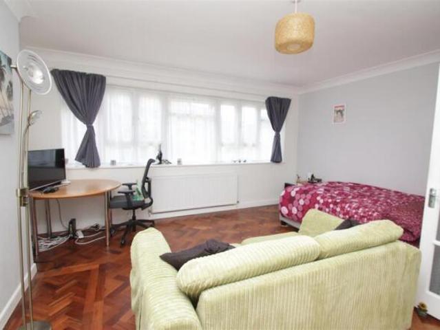 Flat for rent in Hertford, Colliers End