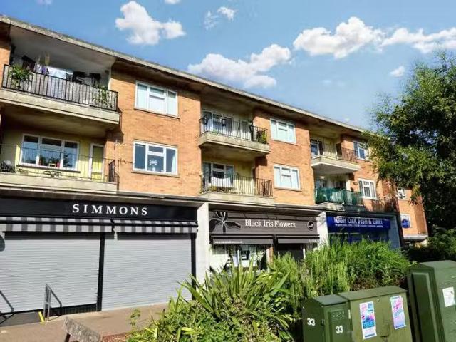 Apartment for rent in St Albans, New Greens