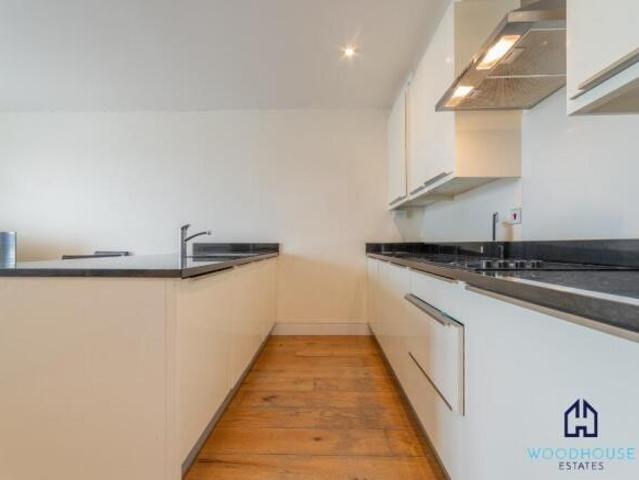 Flat for rent in Cat Hill
