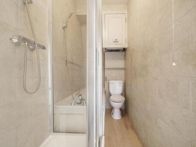 Flat for rent in Wood Green, Greater London