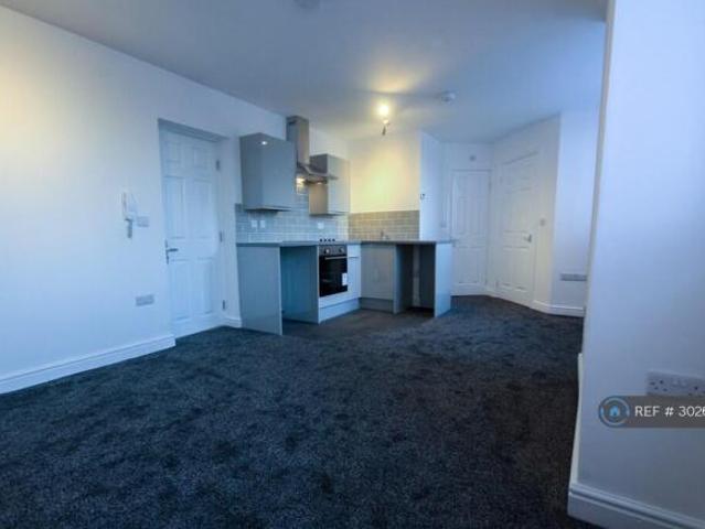 Flat for rent in Stoke-on-Trent, England
