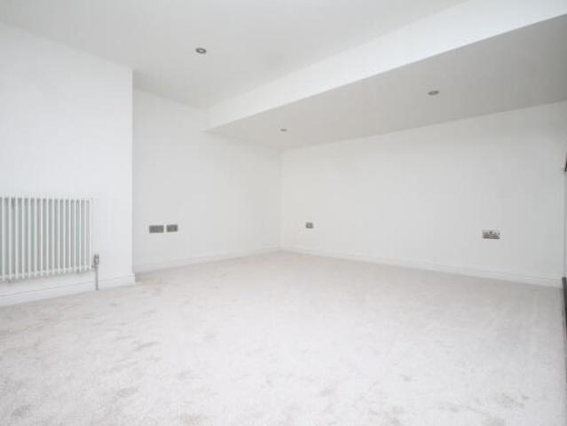 Flat for rent in Barton Stacey, Hampshire