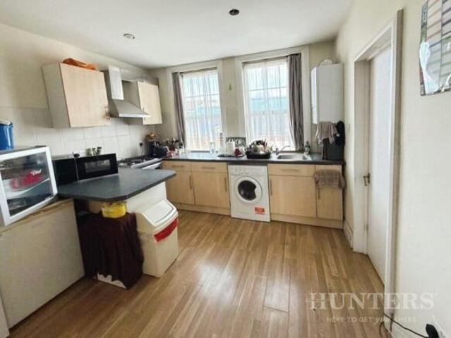 Flat for rent in London Borough of Sutton, Greater London