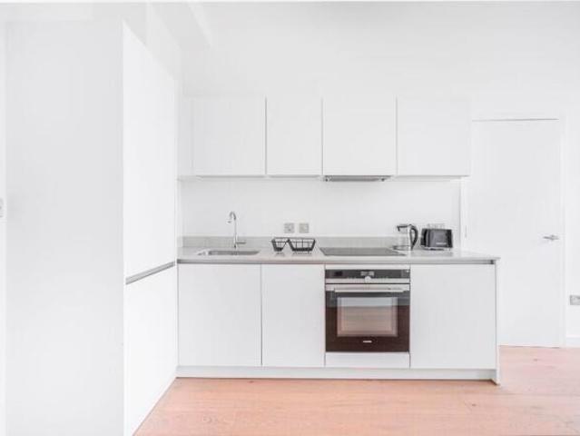 Flat for rent in Highgate, Greater London