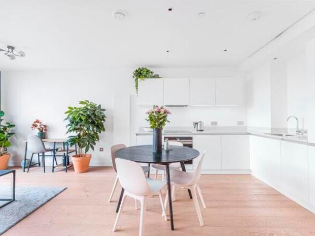 Flat for rent in Highgate, Greater London