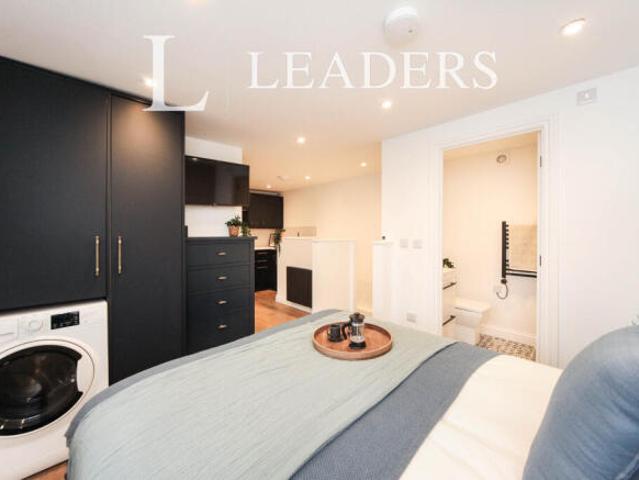 Flat for rent in King's Walden, Hertfordshire