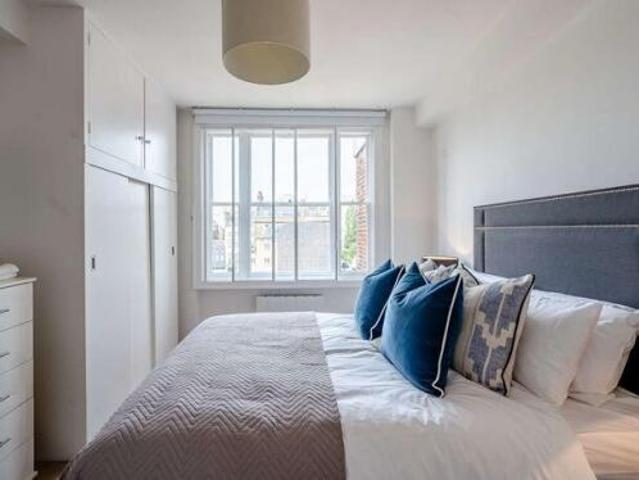 Flat for rent in Cat Hill