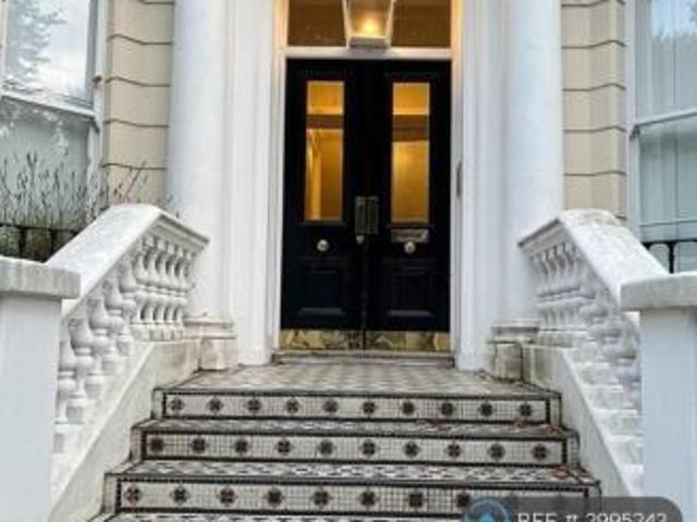 Flat for rent in Cat Hill