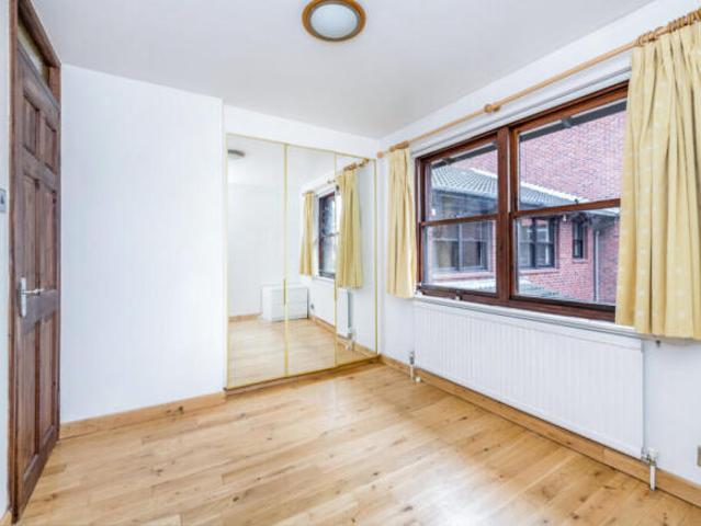 Flat for rent in Cat Hill