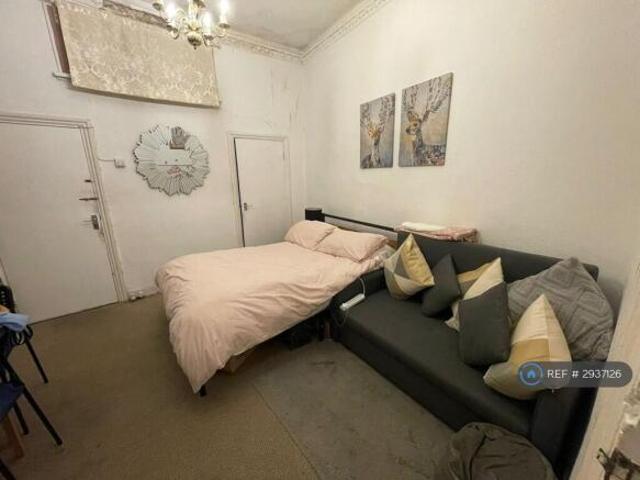Flat for rent in Cat Hill