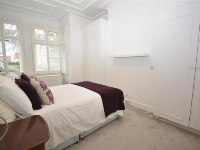 Flat for rent in Cat Hill